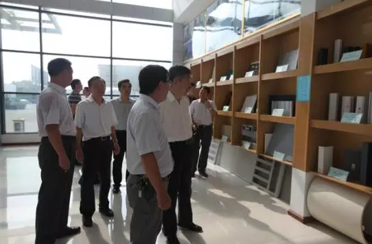 湖北省政协领导莅临美亚达集团检查指导工作(图2) 湖北省政协领导莅临美亚达集团检查指导工作(图2)
